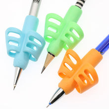 将图片加载到图库查看器,Two-Finger Pen Holder Silicone Baby Learning Writing Tool Correction Device Pencil Set Stationery 3 Piece Set Gift 2 Piece Fish