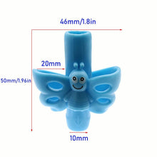 将图片加载到图库查看器,Two-Finger Pen Holder Silicone Baby Learning Writing Tool Correction Device Pencil Set Stationery 3 Piece Set Gift 2 Piece Fish
