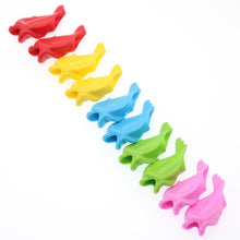 将图片加载到图库查看器，Two-Finger Pen Holder Silicone Baby Learning Writing Tool Correction Device Pencil Set Stationery 3 Piece Set Gift 2 Piece Fish
