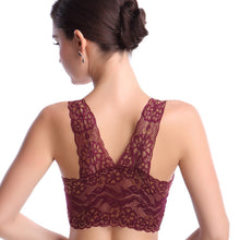 将图片加载到图库查看器，Embroidery See Through Bra Push Up Women Plus Size Bralette Black White Floral Lace Bra Full Cups Seamless Wireless Cotton Bra
