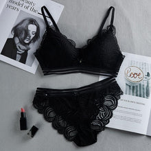 将图片加载到图库查看器，Women Sexy No Steel Ring Wire Free Bra Lace Floral Briefs Underwear Triangle Cup Bra Set
