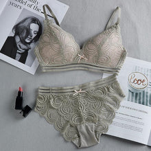 将图片加载到图库查看器，Women Sexy No Steel Ring Wire Free Bra Lace Floral Briefs Underwear Triangle Cup Bra Set
